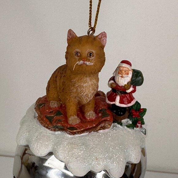 Tabby In Toyland Ornament By Ashton-Drake Galleries Sleigh Bells Cat & Santa - Picture 4 of 12